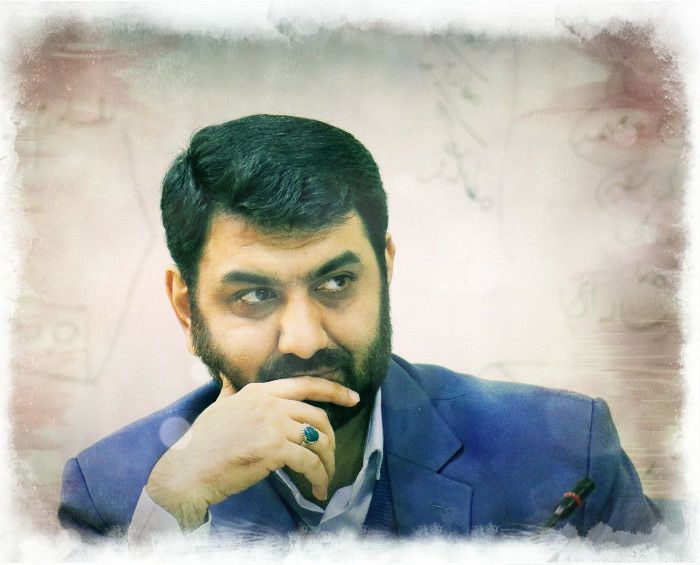 ۱۵ خرداد۱۳۴۲آغاز نهضت و آگاهی امت با انوار دینی در یَد امام
